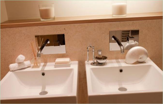 Conception intérieure de salle de bains de luxe