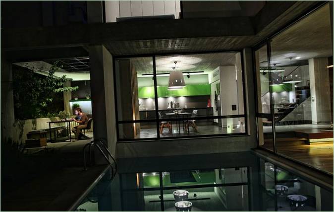 La décoration intérieure en toute simplicité : une piscine sans éclairage