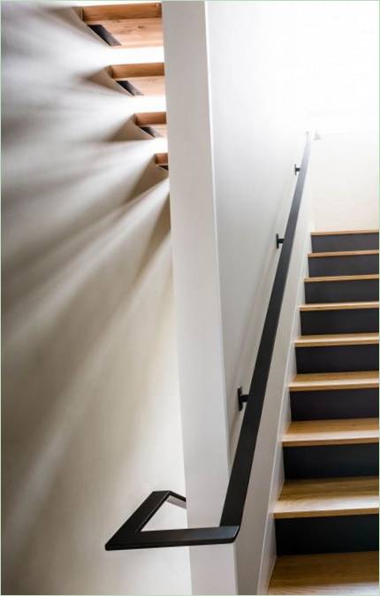 Escalier dans le projet de maisons de ville de la résidence Barton Hills
