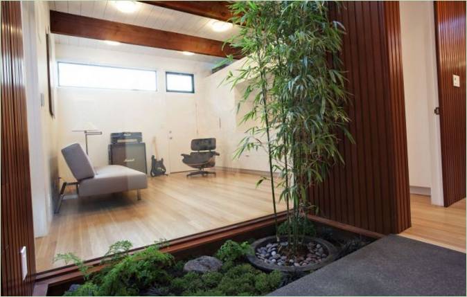 Maison Eichler de luxe par l'équipe de Klopf Architecture en Californie, USA