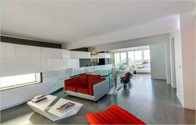 Plafond blanc dans une maison