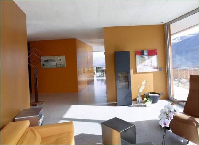 Salon de la maison de campagne Magliocco House en Suisse