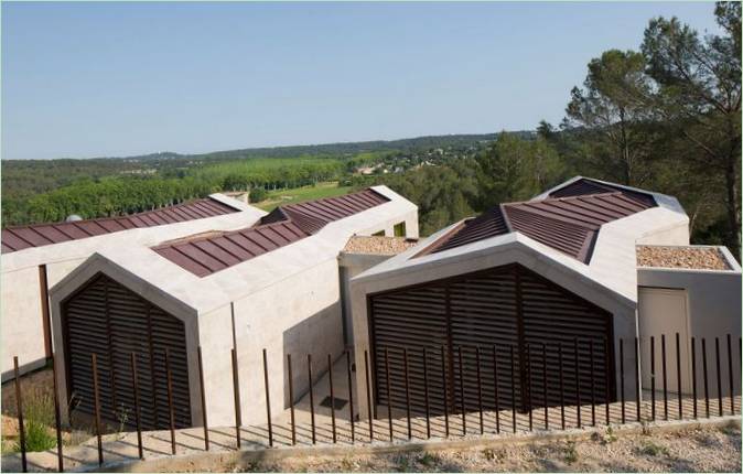 Aménagement intérieur d'une maison dans une pinède à Montpellier, France