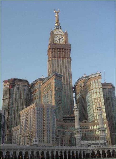 La tour de l'horloge d'Abraj Al-Beit