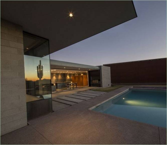 Une maison dans les contreforts des montagnes McDowell, en Arizona