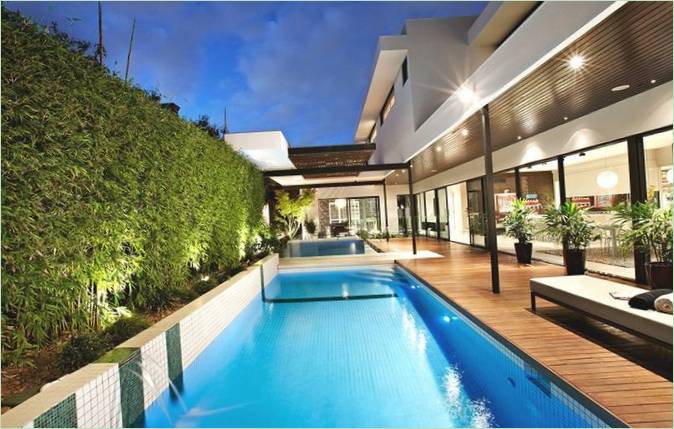 Terrasse de la piscine d'une résidence sur Balaclava Road, Australie