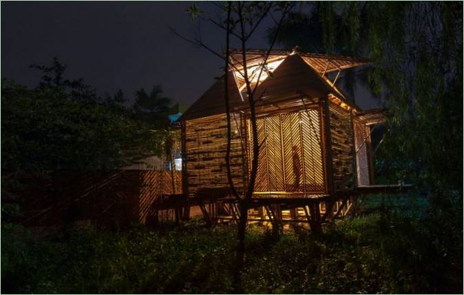 Éclairage nocturne de la maison en bambou par BB Home