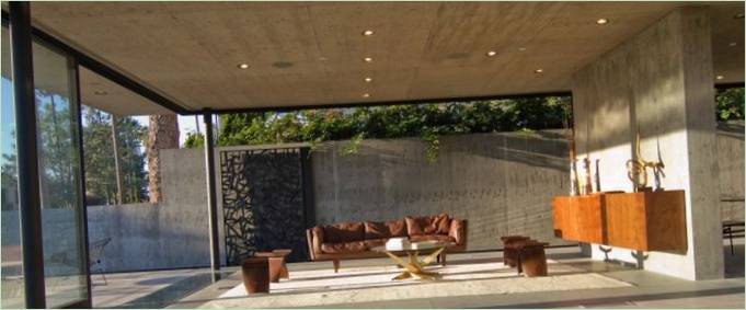 Intérieur du salon ouvert de la résidence Cresta