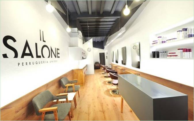 Une salle d'attente au studio d'images Il Salone à Barcelone, en Espagne
