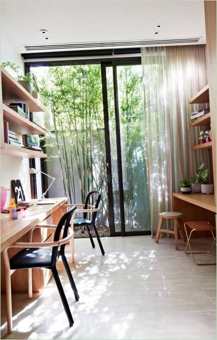 Bureau à domicile au rez-de-chaussée