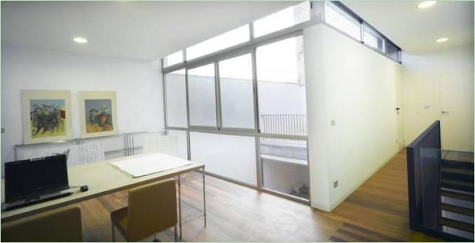 L'aménagement intérieur créatif de Vivienda Teresa par Rocamora Arquitectura
