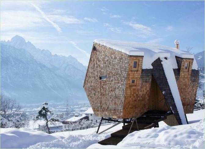 La maison Ufogel dans la neige en Autriche