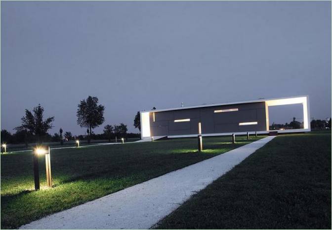 Vue de nuit de la Casa Sulla Morella en Italie