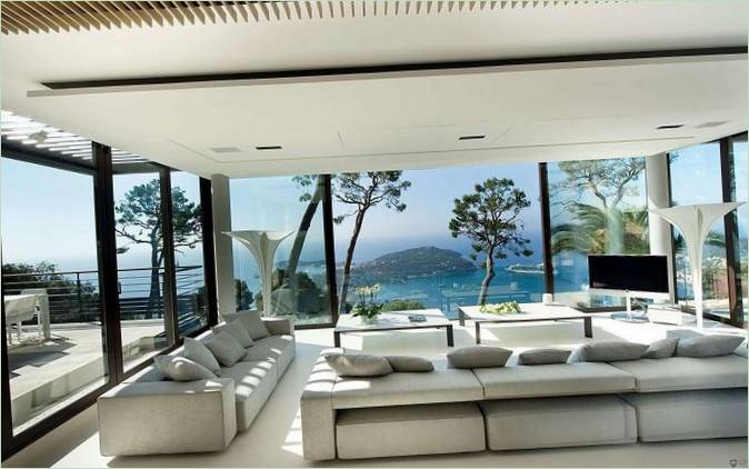 Villa avec vues panoramiques spectaculaires sur la mer