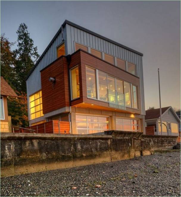 La maison du tsunami conçue par Designs Northwest Architects sur l'île de Camano