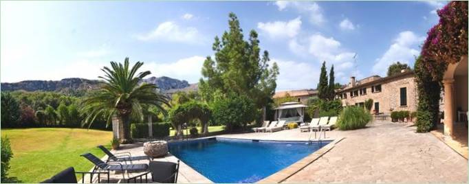 Modern Estate Pool Mallorca