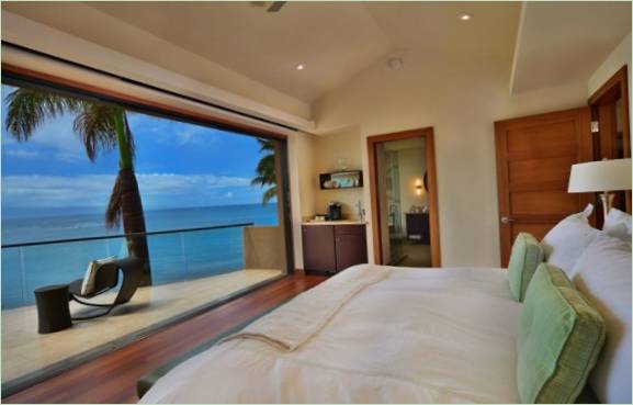 Chambre à coucher intérieure avec terrasse avec vue