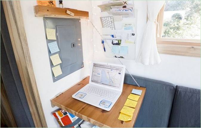 Bureau dans une maison sur roues Tiny Project