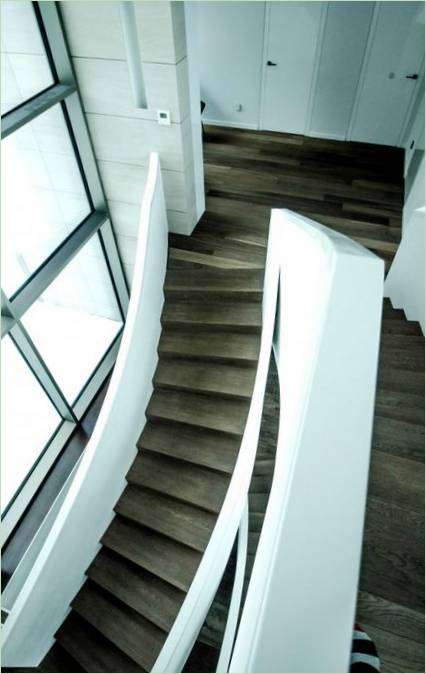 L'escalier semi-ovale
