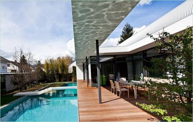 Maison privée de luxe avec piscine