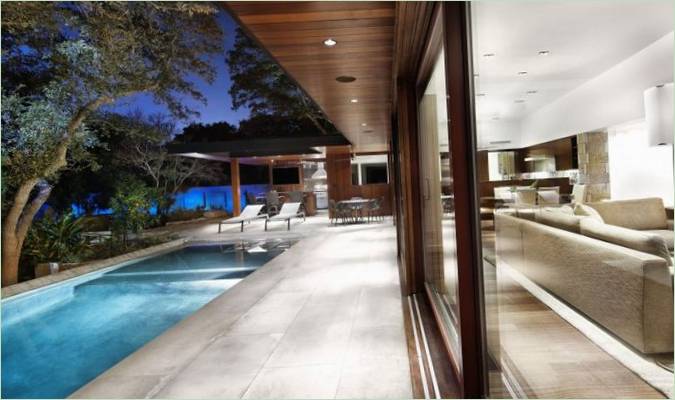Terrasse et piscine de la résidence privée Tree House