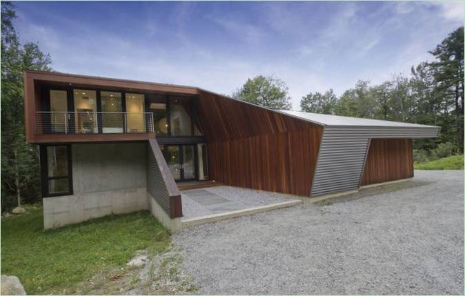 Lakeside forest lakeside home par David J Weiner, Beckett, USA