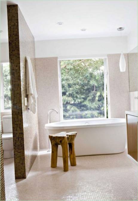 Conception intérieure d'une salle de bains moderne