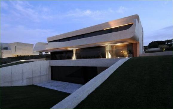 Conception architecturale moderne d'une résidence privée