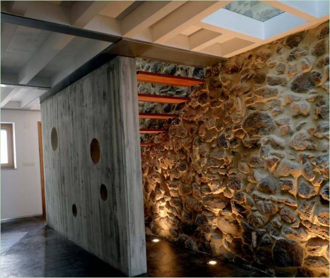 La conception d'une maison conceptuelle à Estaca de Bares dans le nord de l'Espagne