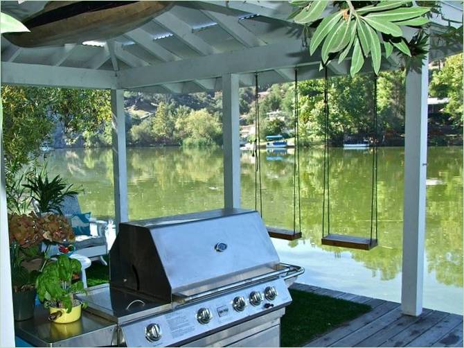 Aménagement du patio d'une maison côtière