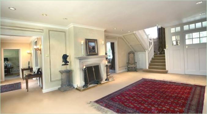 Cheminée dans le hall de Stratford House