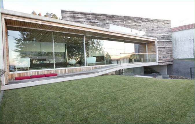Maison Dezanove par A Pobra do Caramiñal & ; Iñaki Leite, Espagne