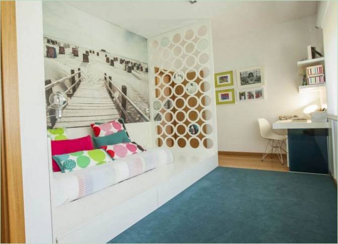 Aménagement intérieur de la maison familiale Aroeira House