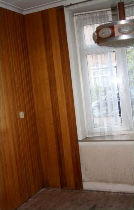 L'extérieur de la salle avant la rénovation