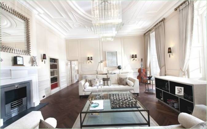 Aménagement intérieur de l'espace de vie de la Roehampton House en Angleterre