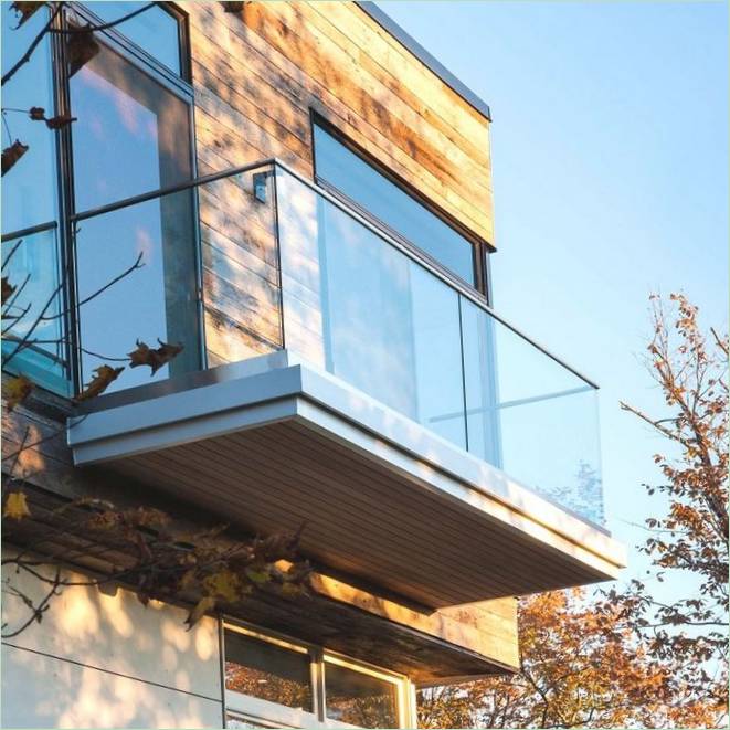 Le balcon de la maison des collines de la Gatineau au Canada