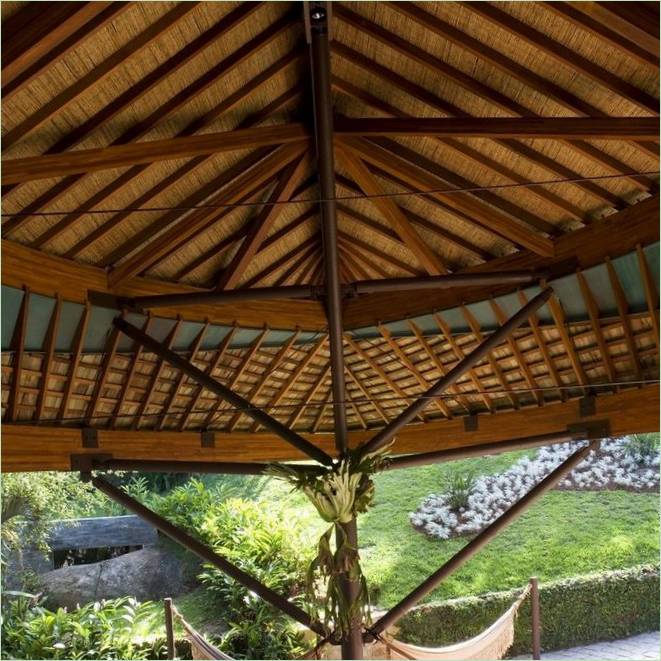 Une maison en forme de fleur au Brésil