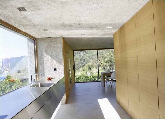 Maison en béton à Brissago, Suisse