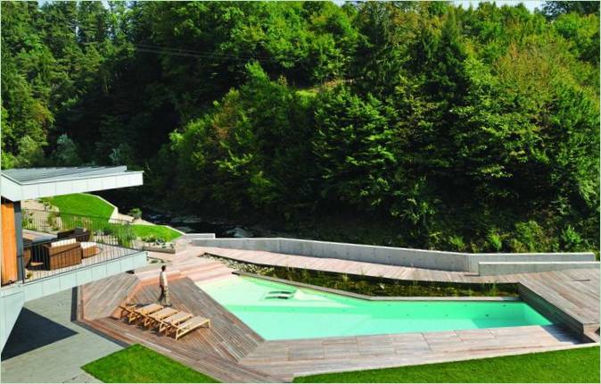 Piscine de la Villa Sur le pont dans la vie en Slovénie