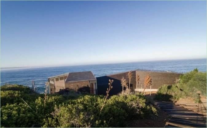 Oceanfront House Tunquén de Branko Pavlovic & ; Pablo Lobos-Pedrals, Chili