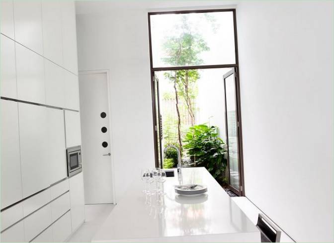 Intérieur de cuisine en blanc