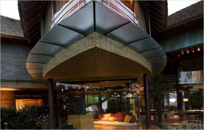 Une maison en forme de fleur au Brésil