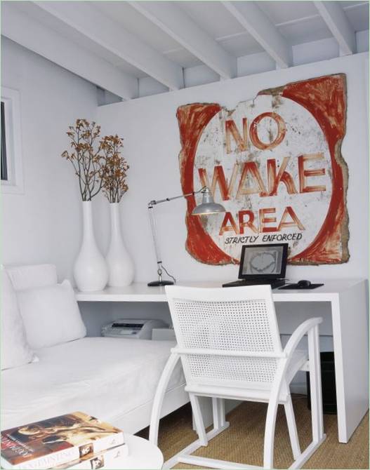 Aménagement de la chambre en blanc