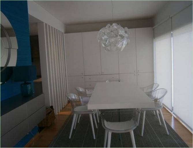 Aménagement intérieur de la maison familiale Aroeira House
