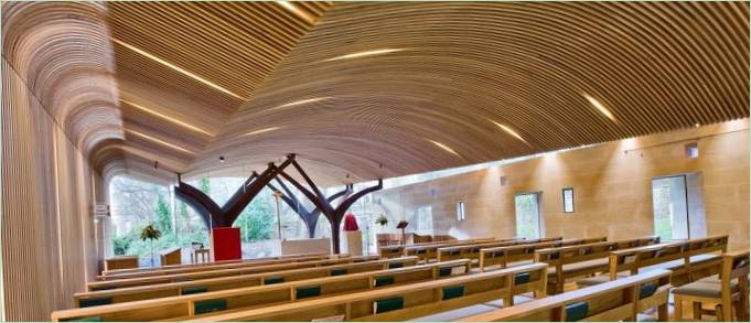 La décoration de l'église Saint-Albert-le-Grand