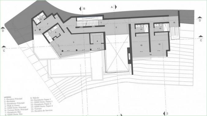 Maison PC avec de hauts plafonds et des murs en verre au Pérou