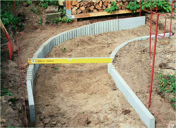 Création d'une allée de jardin en gravier