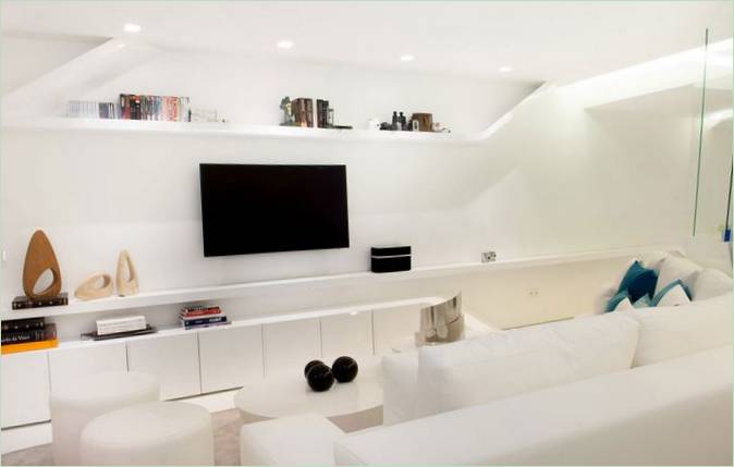 Design d'appartement blanc ultra-moderne