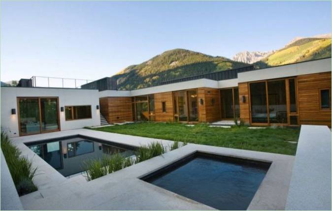 Maison et deux piscines à la montagne