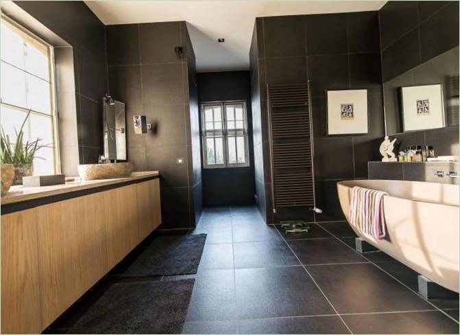 Loveluy Property private home bathroom interior